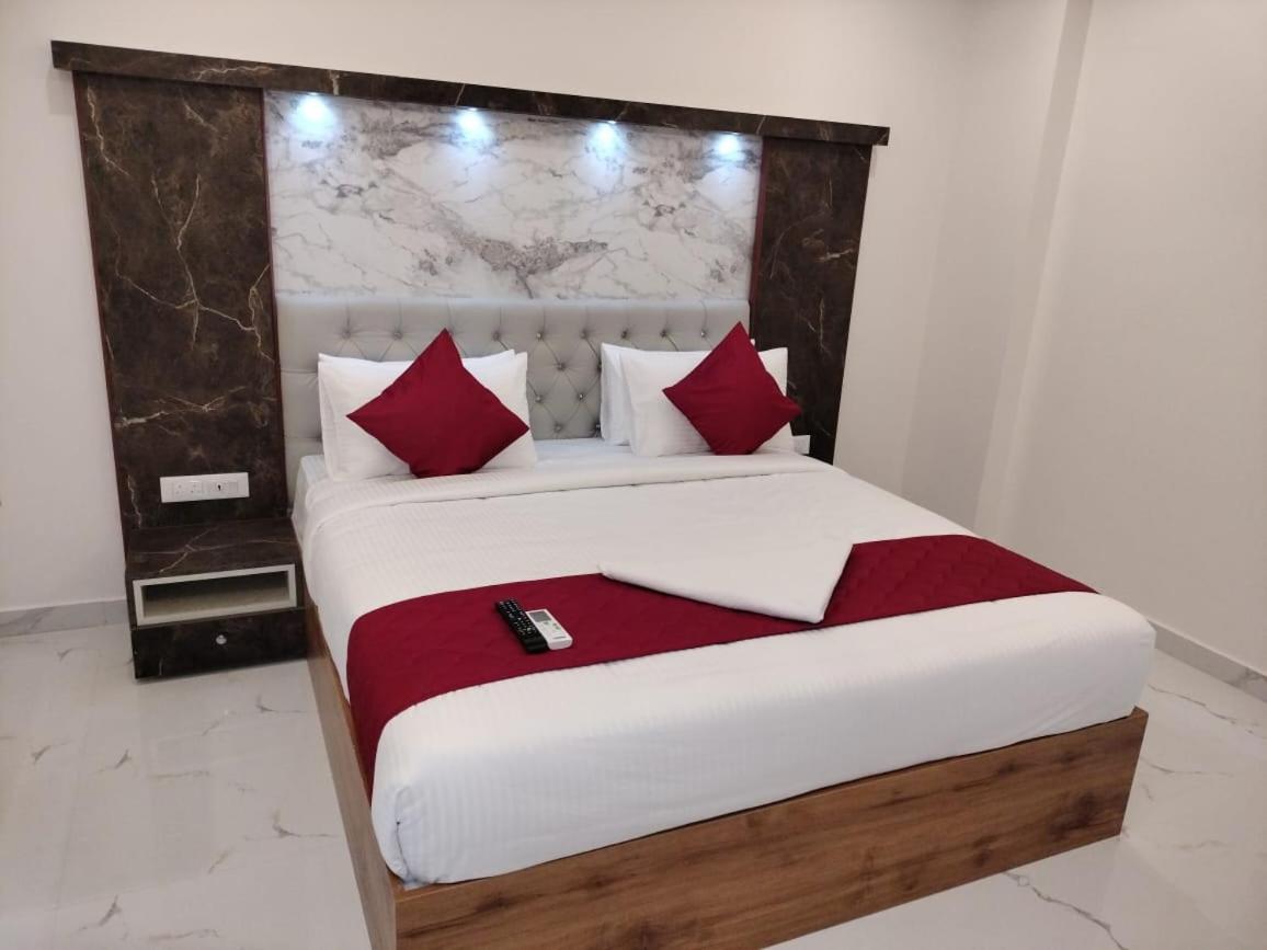Mayuri Residency Hotel Attibele Exteriér fotografie